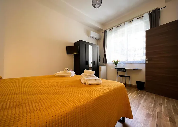 Elios בית הארחה קטאניה