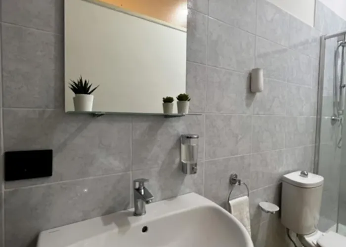 Elios בית הארחה 3*